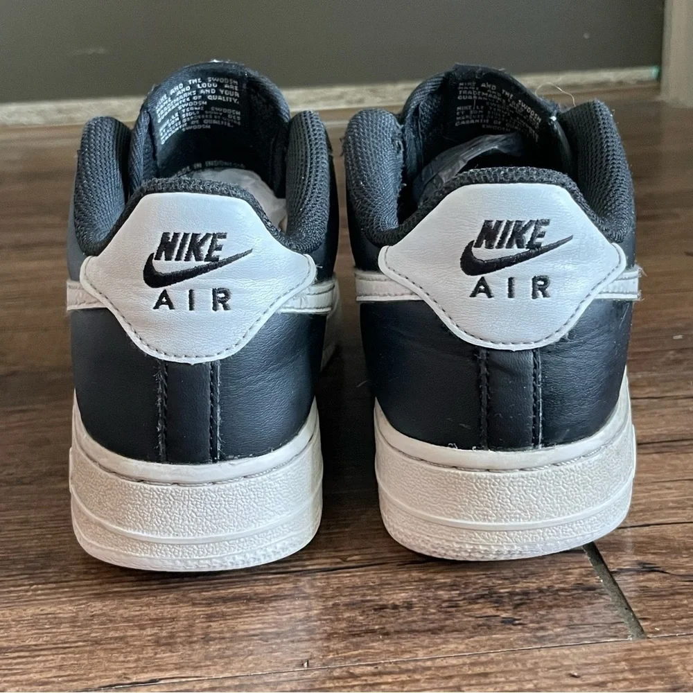 Nike Air Forze Kids size 5Y